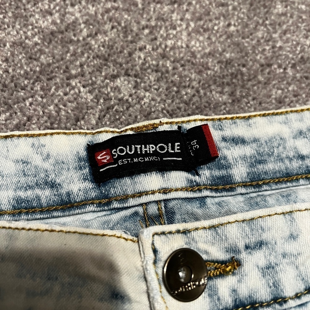 South Pole White Washed Jean Shorts Size 34 - Picture 3 of 3